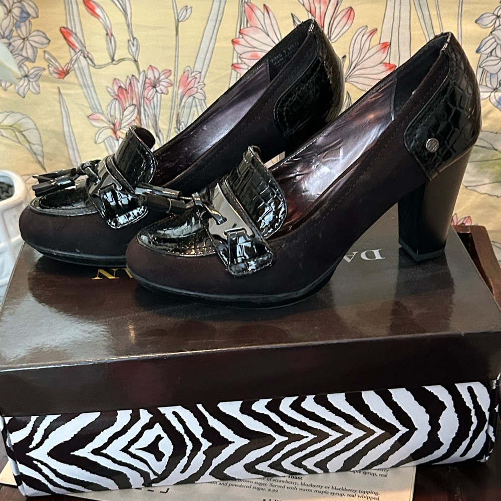 Dana Buchman Black Patent Heels
